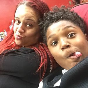 Meet your Posher, Damani